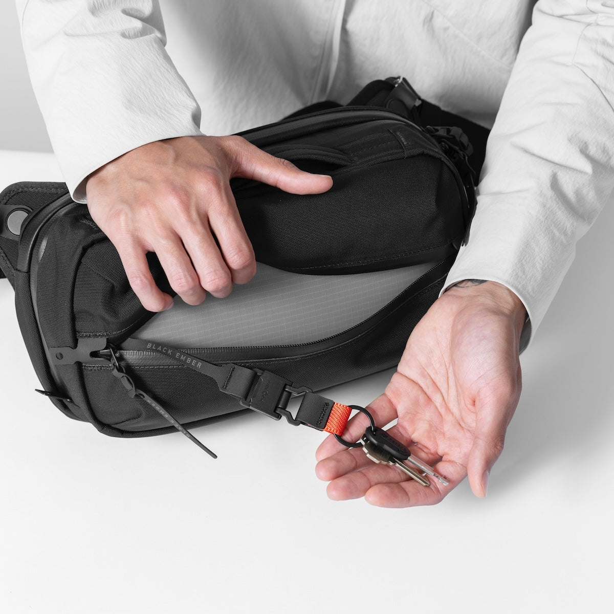 Black Ember Grip Sling 06 EmberTex™ PFAS Free - COYOTE 6L | Sling