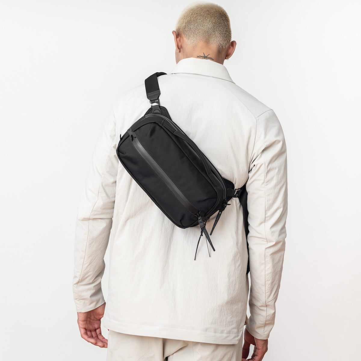 新品 正規品 BLACK EMBER GRIP SLING 6 EMBERTEX Black Ember Grip Sling 06 EmberTex™ PFAS Free - Jet Black 6L