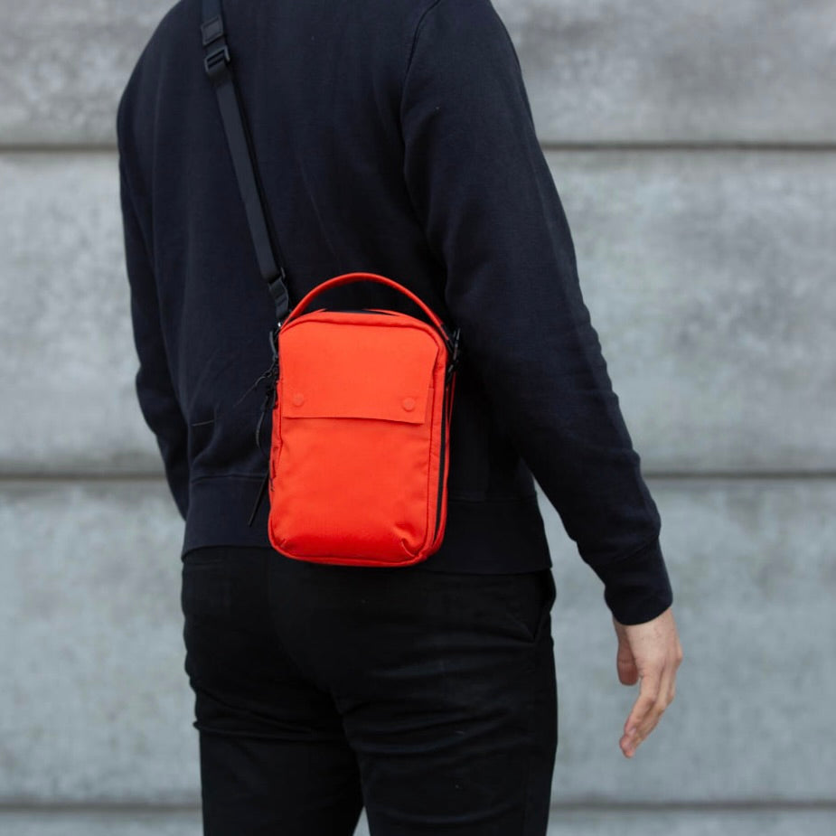 Black Ember Kompak Small Men's Crossbody Bag