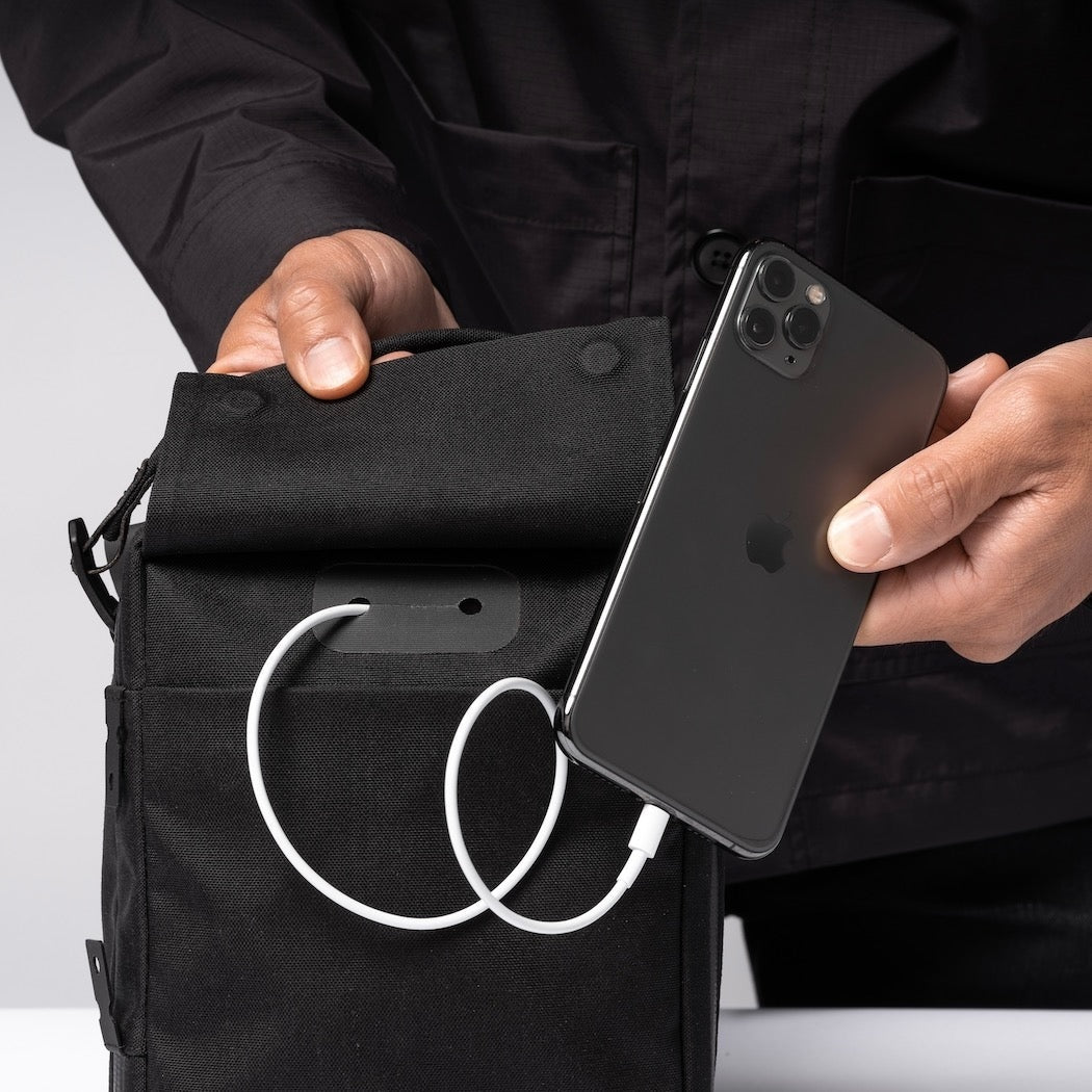 Black Ember Kompak | Small Men's Crossbody Bag