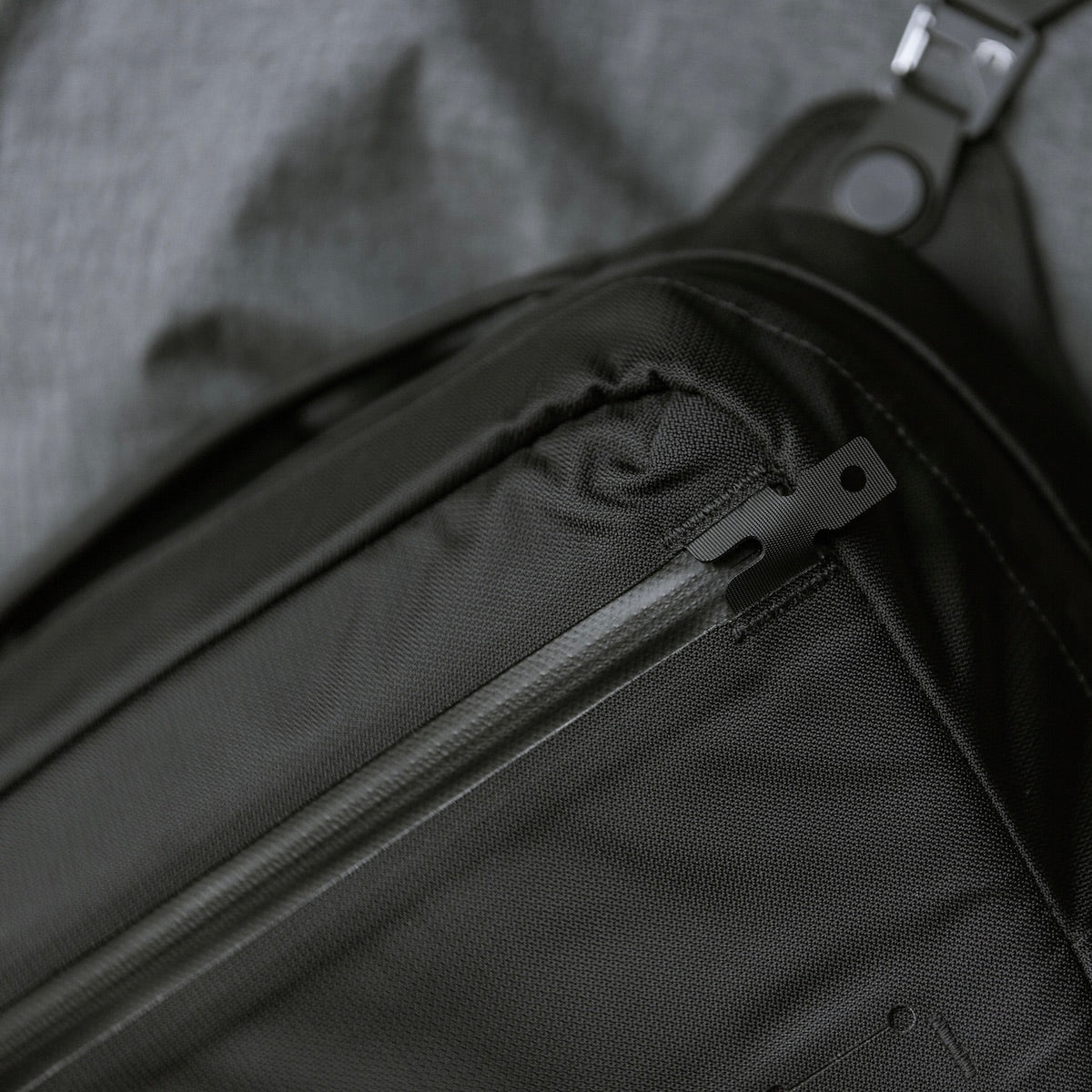 Black Ember GRIP SLING - Slate Blue | Crossbody Bags & Sling