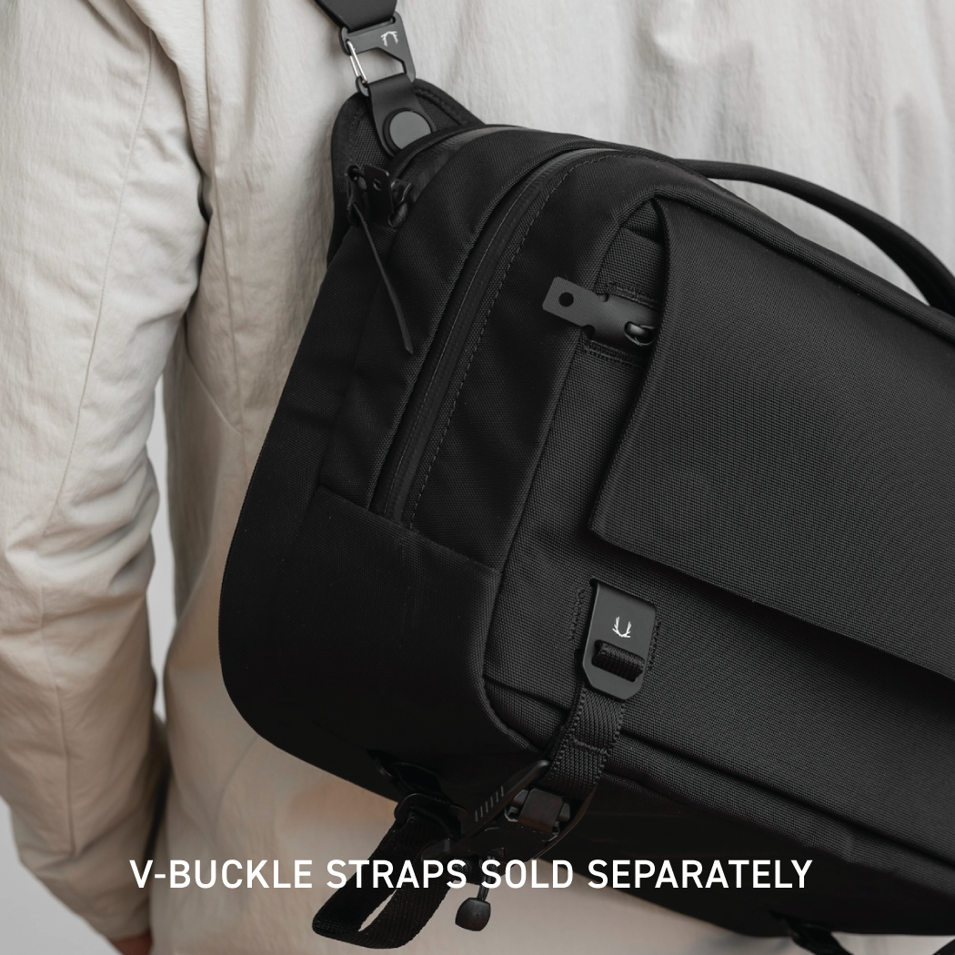 Black Ember Grip Sling 12 EmberTex™ PFAS Free - Jet Black 12L Black Ember Grip Sling 12 EmberTex™ PFAS Free - Jet Black 12L
