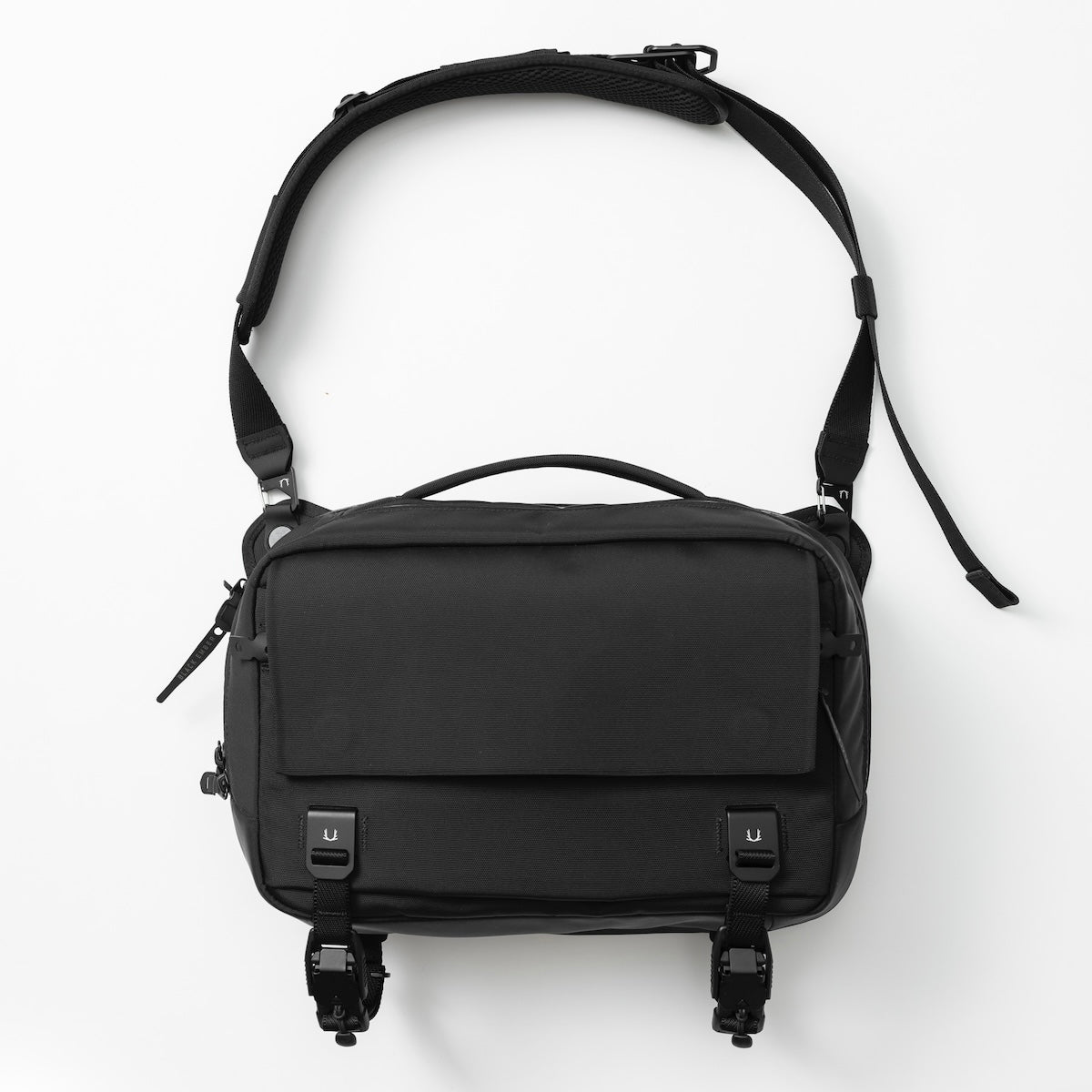 バッグ Black Ember GRIP SLING 9 &V-BUCKLE STRAP Black Ember GRIP SLING V-BUCKLE STRAPS | Crossbody Bags & Slings