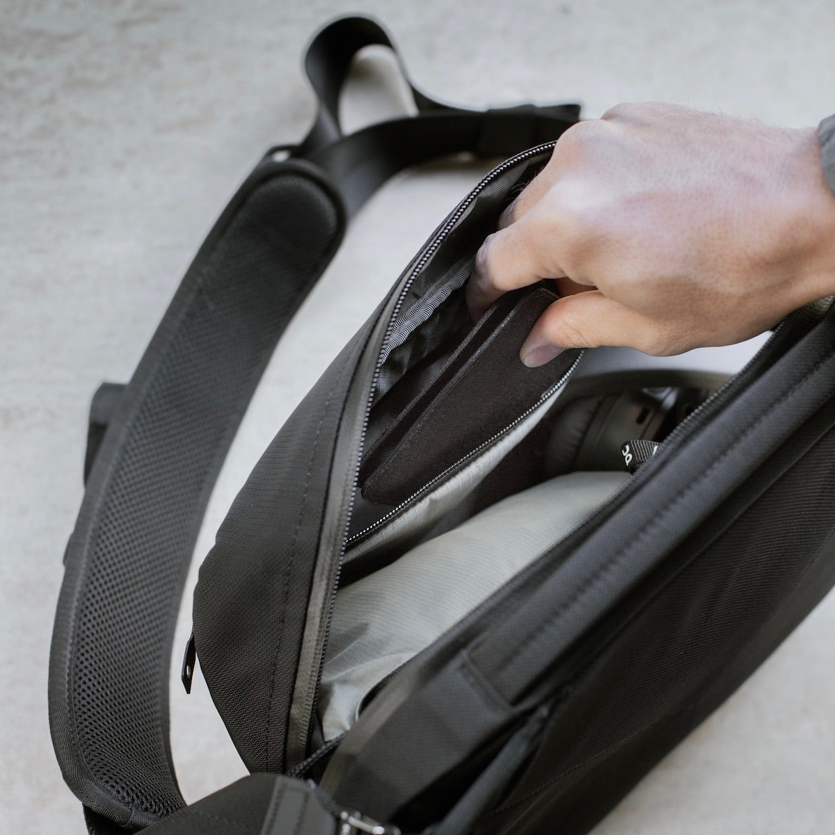 Black Ember Grip Sling 9 EmberTex™ PFAS FREE 9L - COYOTE | Sling