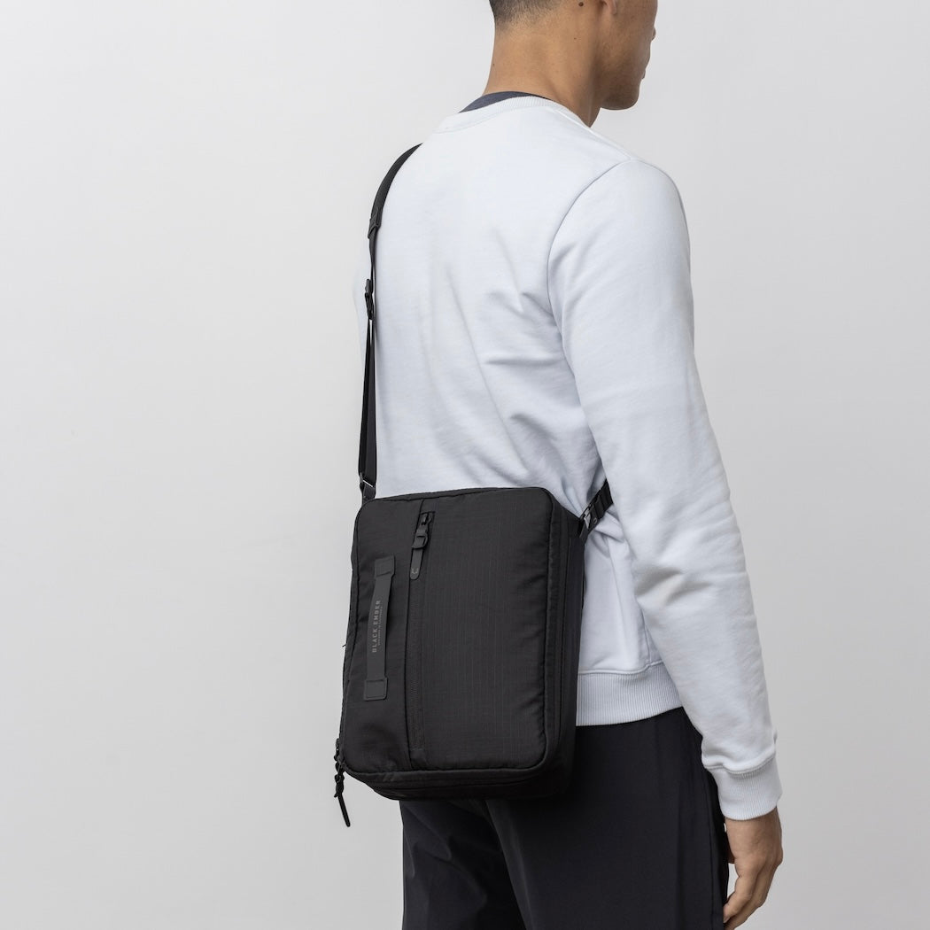 Black Ember Boarding Kit - Jet Black | Travel Pouch & Tech-Kit