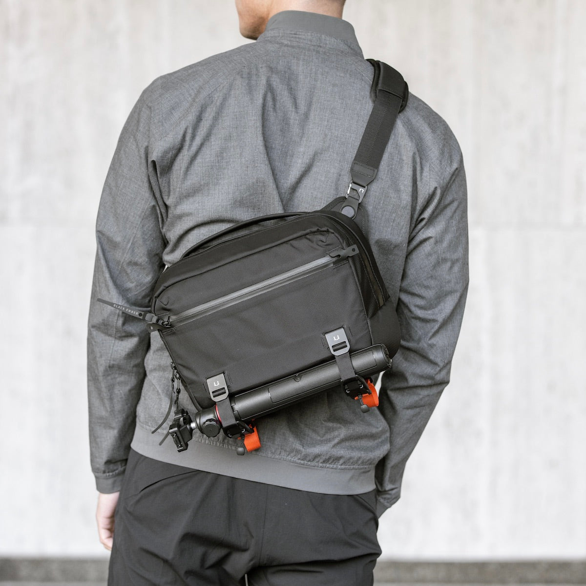 Black Ember GRIP SLING V-BUCKLE STRAPS Crossbody Bags Slings